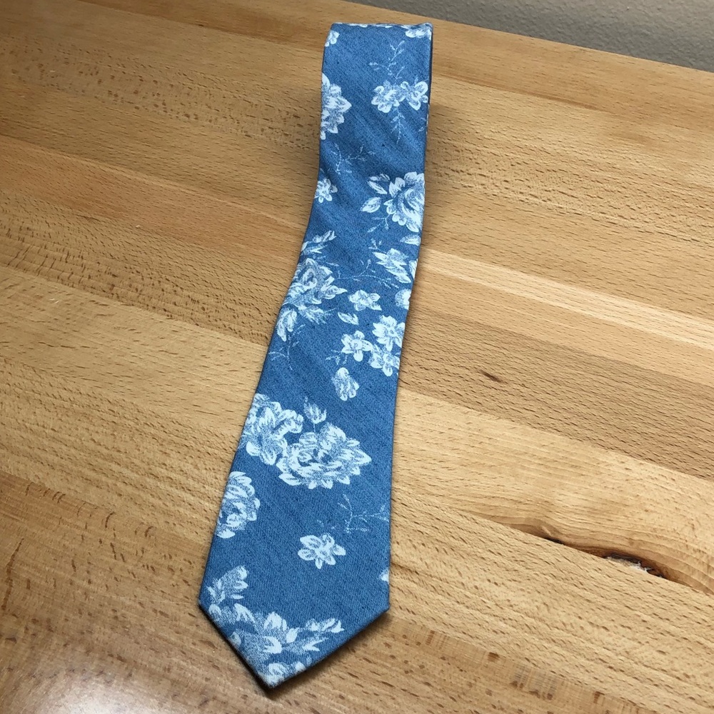 Blue and White Floral Tie